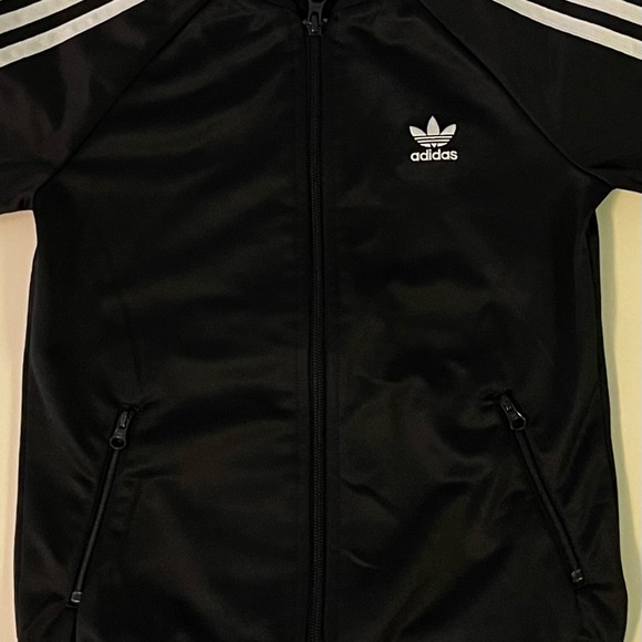 Zip up - Picture 4 of 4